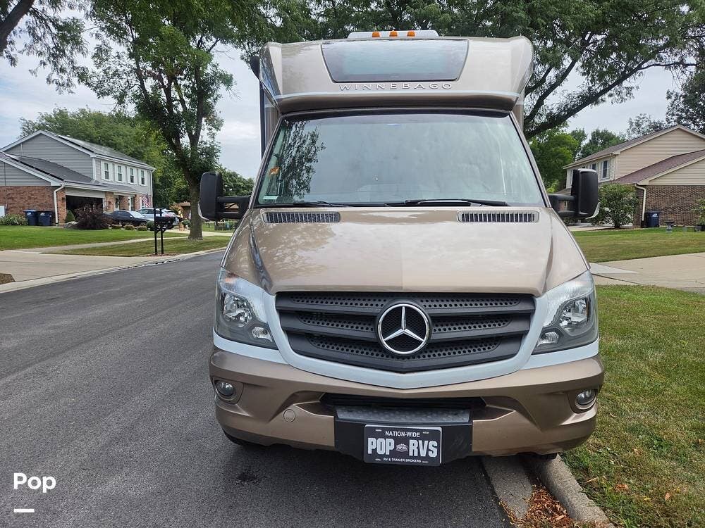 Used 2018 Winnebago View 24G available in Darien, Illinois