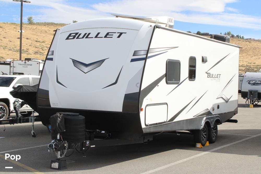 2024 Keystone Bullet 211BHSWE - Used Travel Trailer For Sale by Pop RVs in Sparks, Nevada features Slideout