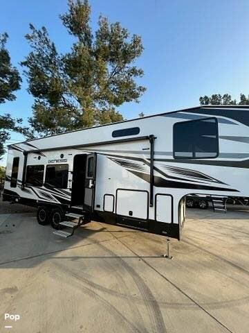2023 Genesis Supreme 30GS by Genesis Supreme from Pop RVs in Nampa, Idaho