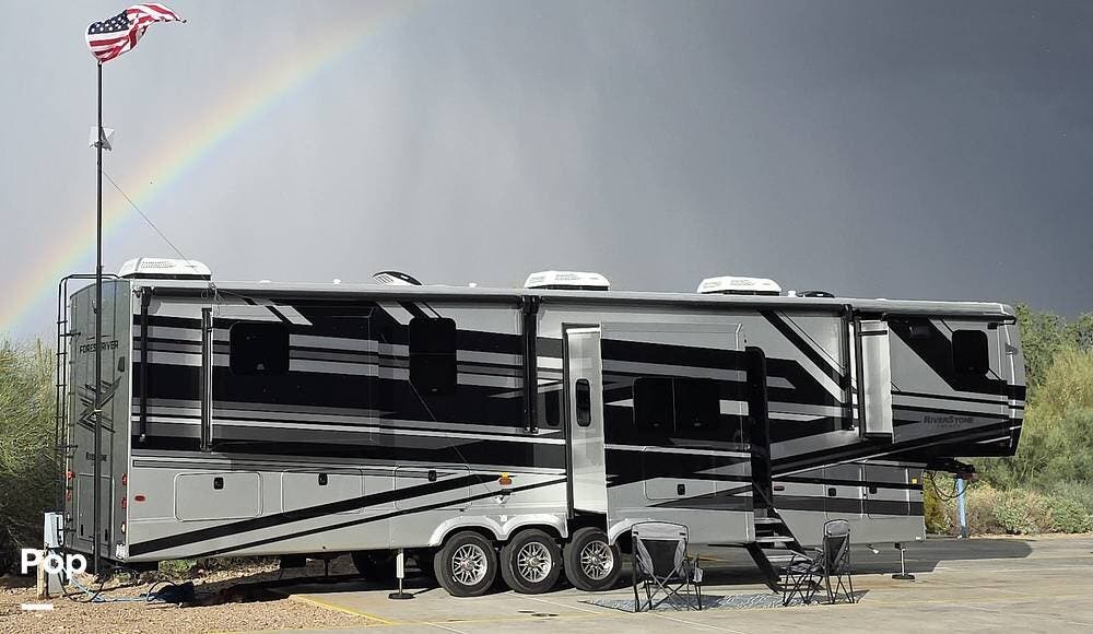 2025 Forest River RiverStone 421FK - Used Fifth Wheel For Sale by Pop RVs in Tucson, Arizona features Slideout, Generator, Awning, Air Conditioning, Leveling Jacks
