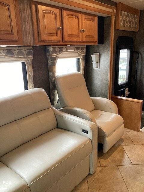 2013 Adventurer 37F by Winnebago from Pop RVs in Frederick, Maryland