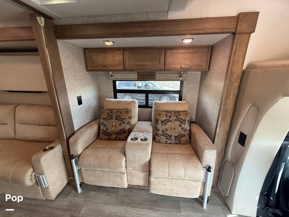 2024 Tiffin Wayfarer 25RW - Used Class C For Sale by Pop RVs in Tubac, Arizona features Generator, Awning, Slideout, Leveling Jacks, Air Conditioning