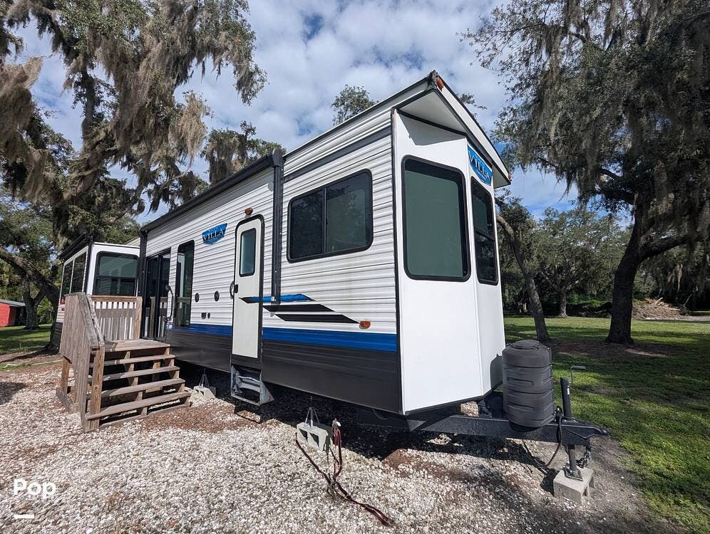 2024 Salem Villa 40 RLB by Forest River from Pop RVs in Punta Gorda, Florida
