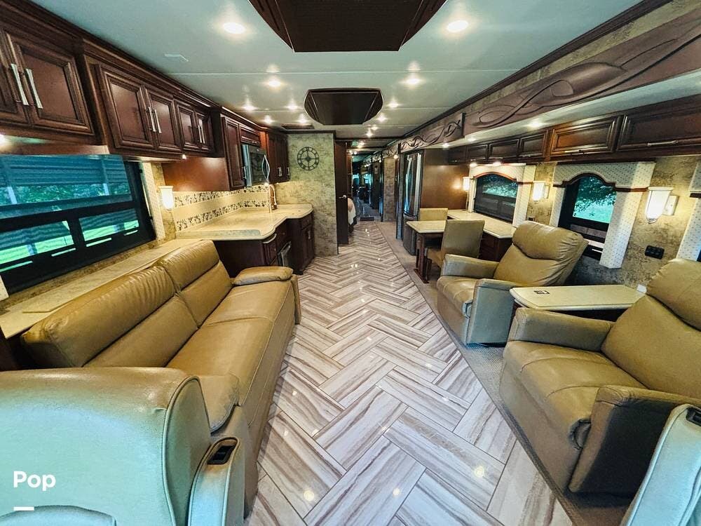 2017 Newmar Ventana 4369 - Used Diesel Pusher For Sale by Pop RVs in Lakeland, Florida features Awning, Generator, Leveling Jacks, Slideout, Air Conditioning