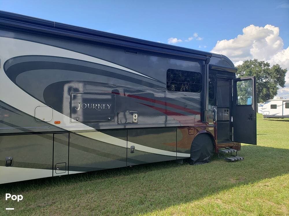 Used 2017 Winnebago Journey 36M available in Bushnell, Florida