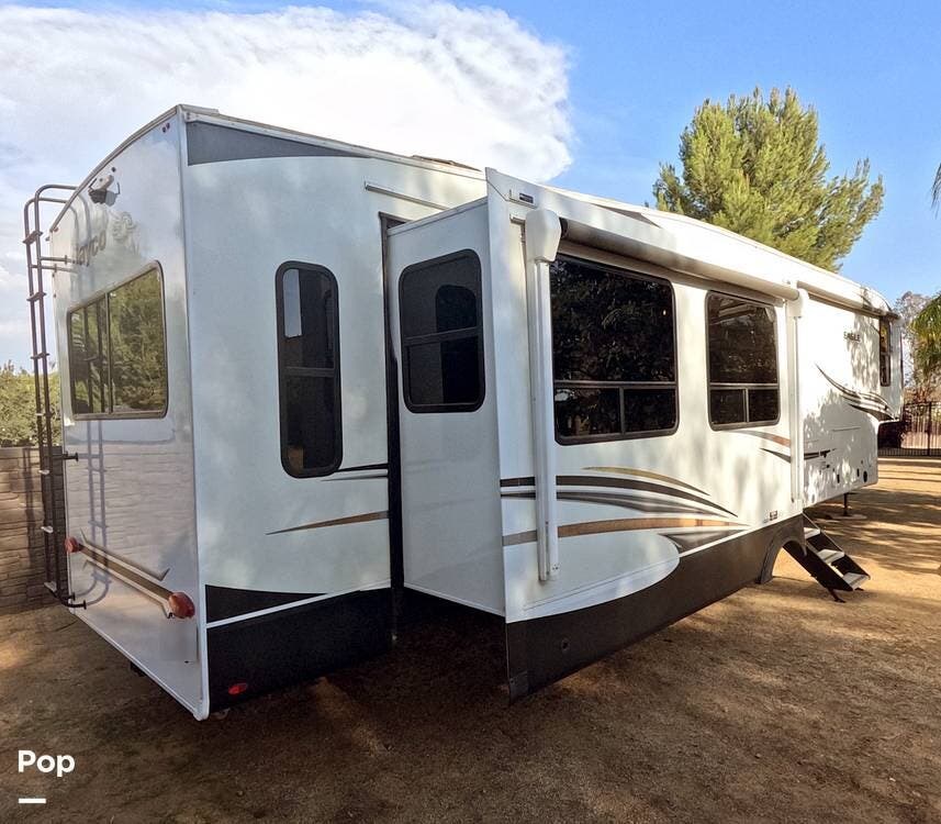 2021 Eagle 355MBQS by Jayco from Pop RVs in Perris, California