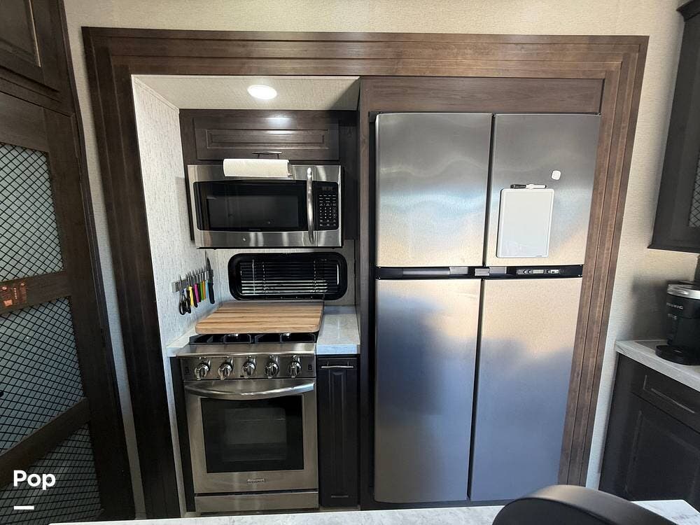 2022 Grand Design Momentum 351MS - Used Toy Hauler For Sale by Pop RVs in Tucson, Arizona features Leveling Jacks, Slideout, Awning, Air Conditioning