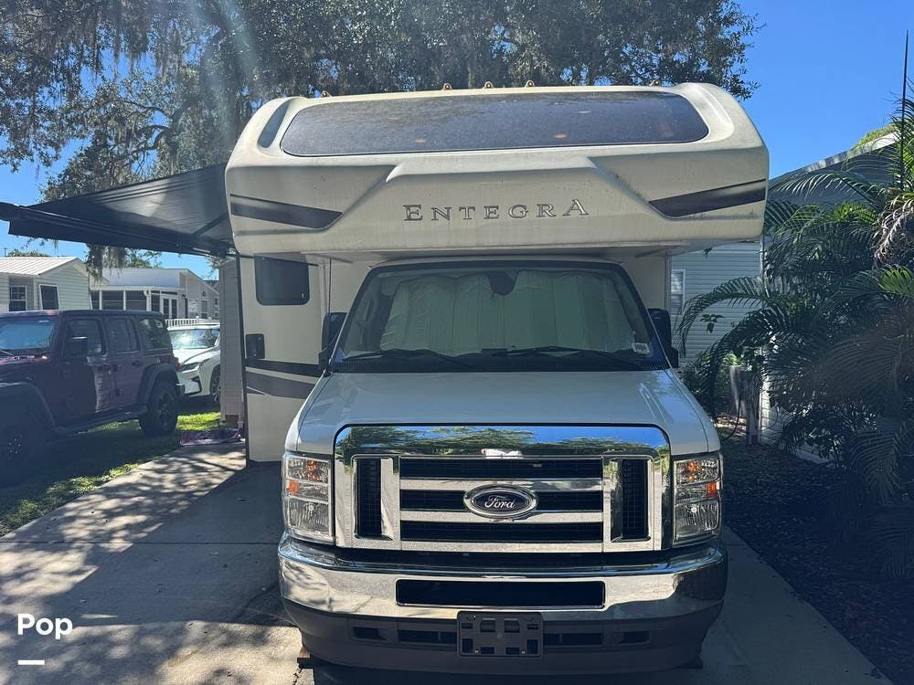 2024 Odyssey SE 22CF by Entegra Coach from Pop RVs in Sarasota, Florida