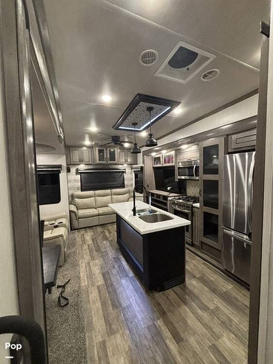 2021 Forest River Cedar Creek 377BH - Used Fifth Wheel For Sale by Pop RVs in Powhatan, Virginia features Awning, Leveling Jacks, Air Conditioning, Slideout