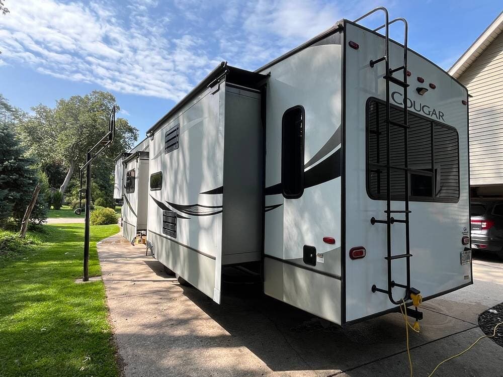 2020 Cougar 368MBI by Keystone from Pop RVs in Williams Bay, Wisconsin