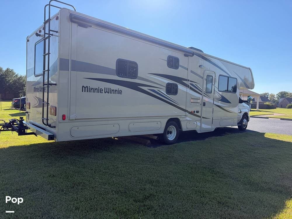 2024 Minnie Winnie 31H by Winnebago from Pop RVs in Bossier City, Louisiana