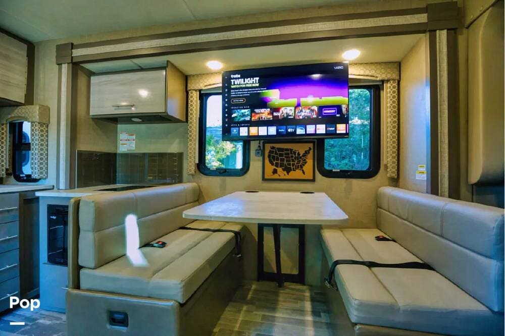 2020 Axis 27.7 by Thor Motor Coach from Pop RVs in Paso Robles, California