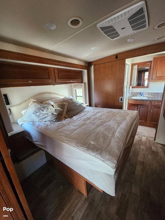 2018 Vista LX 35F by Winnebago from Pop RVs in Gardnerville, Nevada