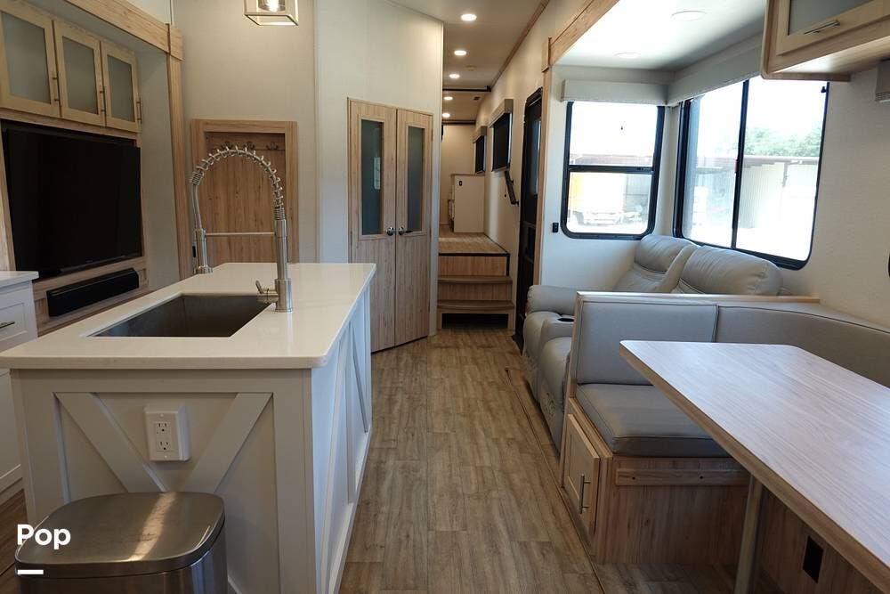 2023 Avenue 37MBR by Alliance RV from Pop RVs in Georgetown, Texas