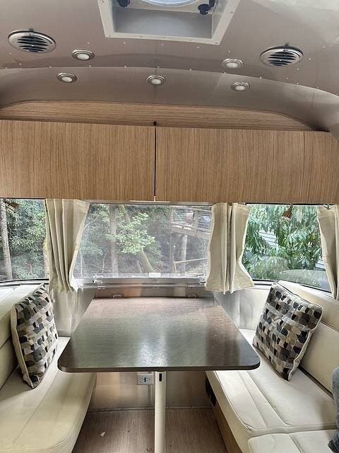 Used 2019 Airstream Flying Cloud 25FB Queen available in Black Mountain, North Carolina