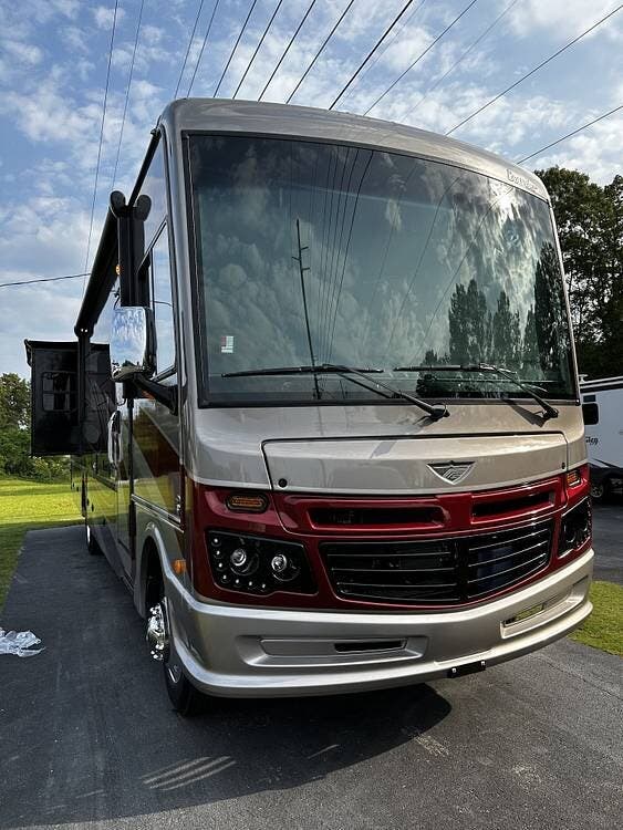 2023 Bounder 36F by Fleetwood from Pop RVs in London, Kentucky
