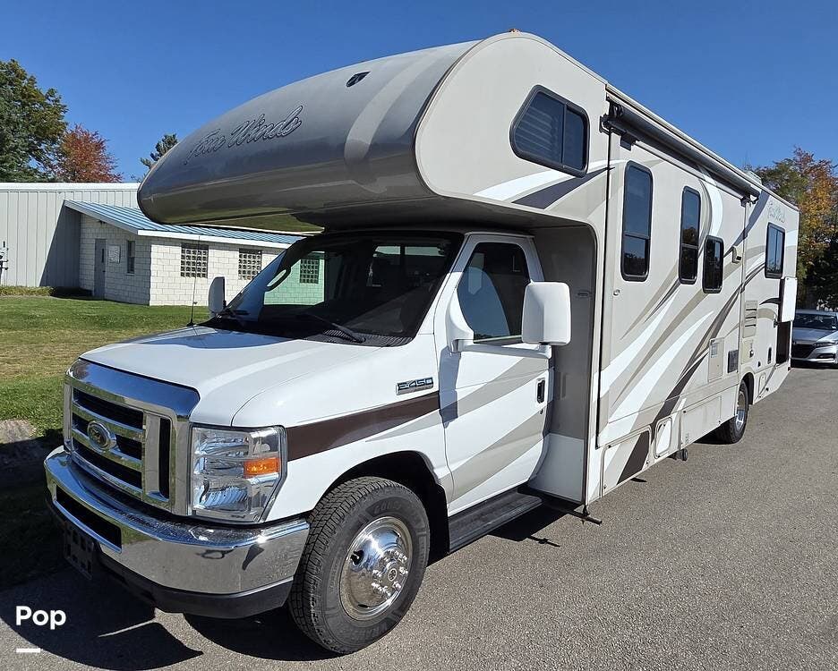 Used 2016 Thor Motor Coach Four Winds 28Z available in Hinckley, Ohio