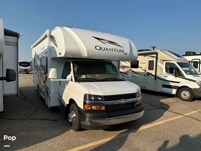 Used 2025 Thor Motor Coach Quantum SE LZ25 available in Williamsburg, Michigan