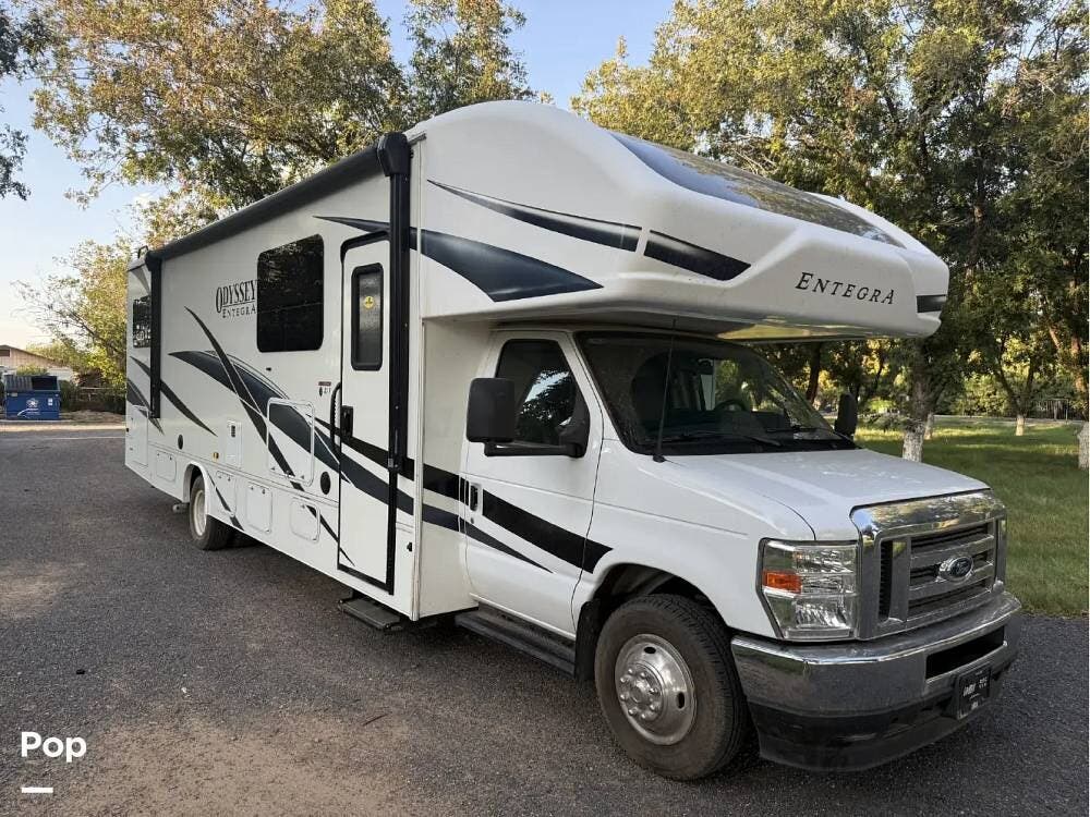 2024 Entegra Coach Odyssey 31f - Used Class C For Sale by Pop RVs in San Tan Valley, Arizona features Slideout