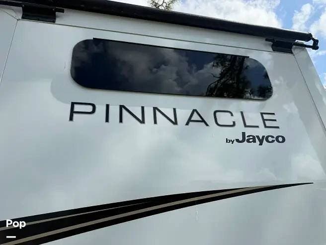 2026 Pinnacle 38FBRK by Jayco from Pop RVs in Sarasota, Florida