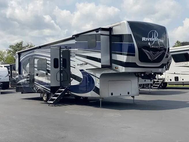 2022 Forest River RiverStone 391FSK - Used Fifth Wheel For Sale by Pop RVs in Naples, Florida features Slideout