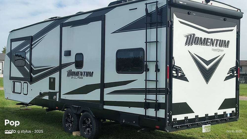 2023 Grand Design Momentum 25G - Used Travel Trailer For Sale by Pop RVs in Buchanan, Michigan features Generator, Awning, Slideout, Air Conditioning