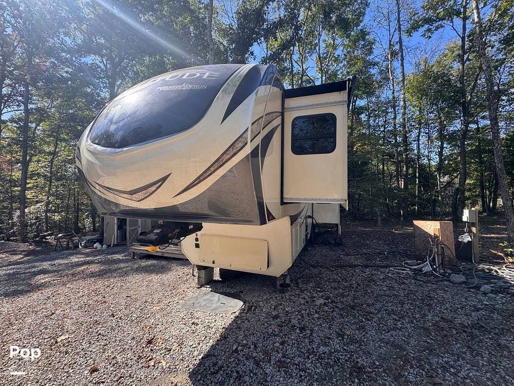 2018 Solitude 344GK by Grand Design from Pop RVs in Franklin, Tennessee