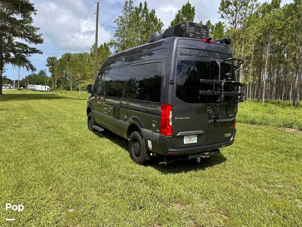 2022 Thor Motor Coach Sanctuary 19P 4X4 - Used Class B For Sale by Pop RVs in Lutz, Florida