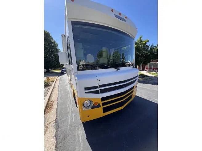 2015 Tribute 31C by Itasca from Pop RVs in Salt Lake City, Utah