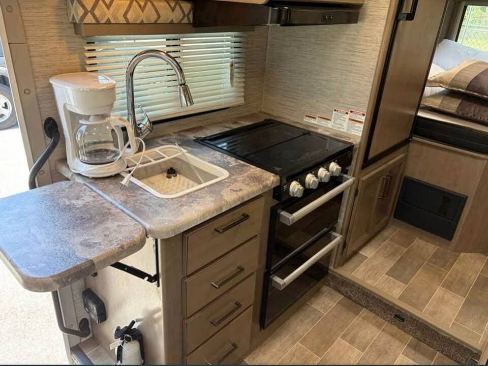 Used 2021 Thor Motor Coach Quantum SE22 available in Attica, Michigan