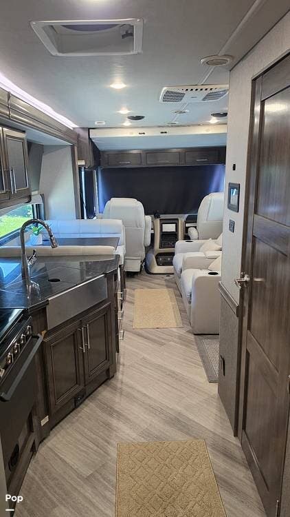 Used 2023 Fleetwood Fortis 33hb available in Plantation, Florida