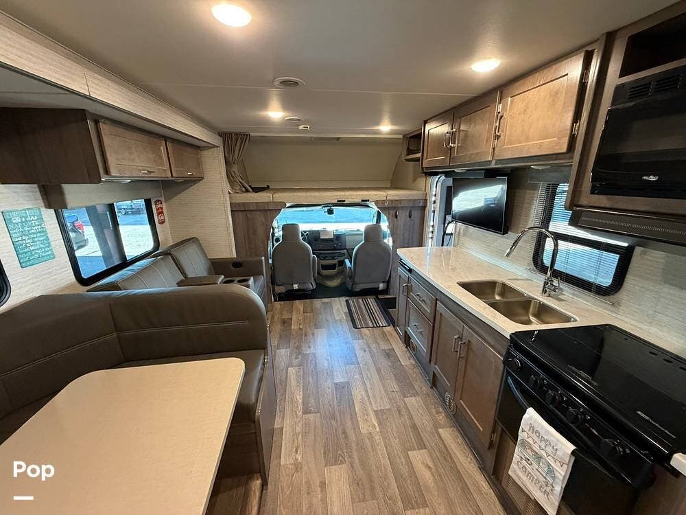 2022 Minnie Winnie 31K by Winnebago from Pop RVs in Baton Rouge, Louisiana