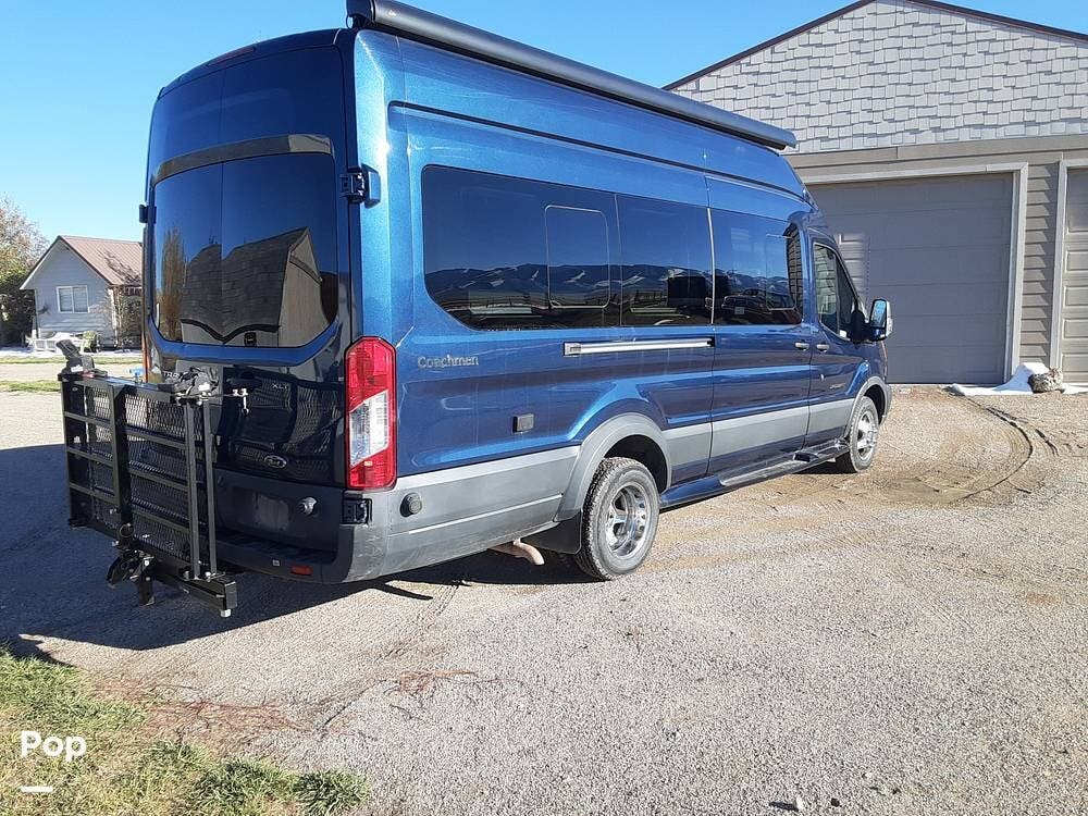 2017 Coachmen Crossfit 22D - Used Class B For Sale by Pop RVs in Dell, Montana features Generator, Awning, Air Conditioning