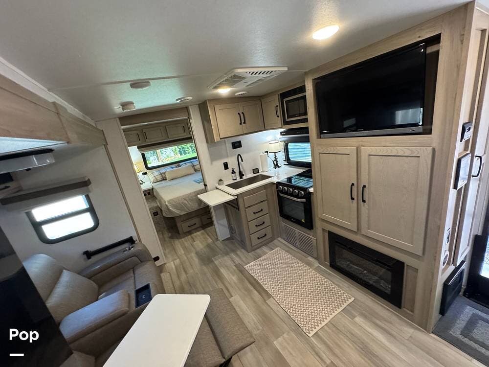 2024 Rockwood Mini Lite 2511S - Used Travel Trailer For Sale by Pop RVs in Notasulga, Alabama features Awning, Slideout, Air Conditioning