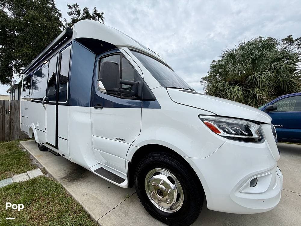 2024 Leisure Travel Unity 24RL - Used Class C For Sale by Pop RVs in Orange Park, Florida features Generator, Awning, Air Conditioning, Leveling Jacks
