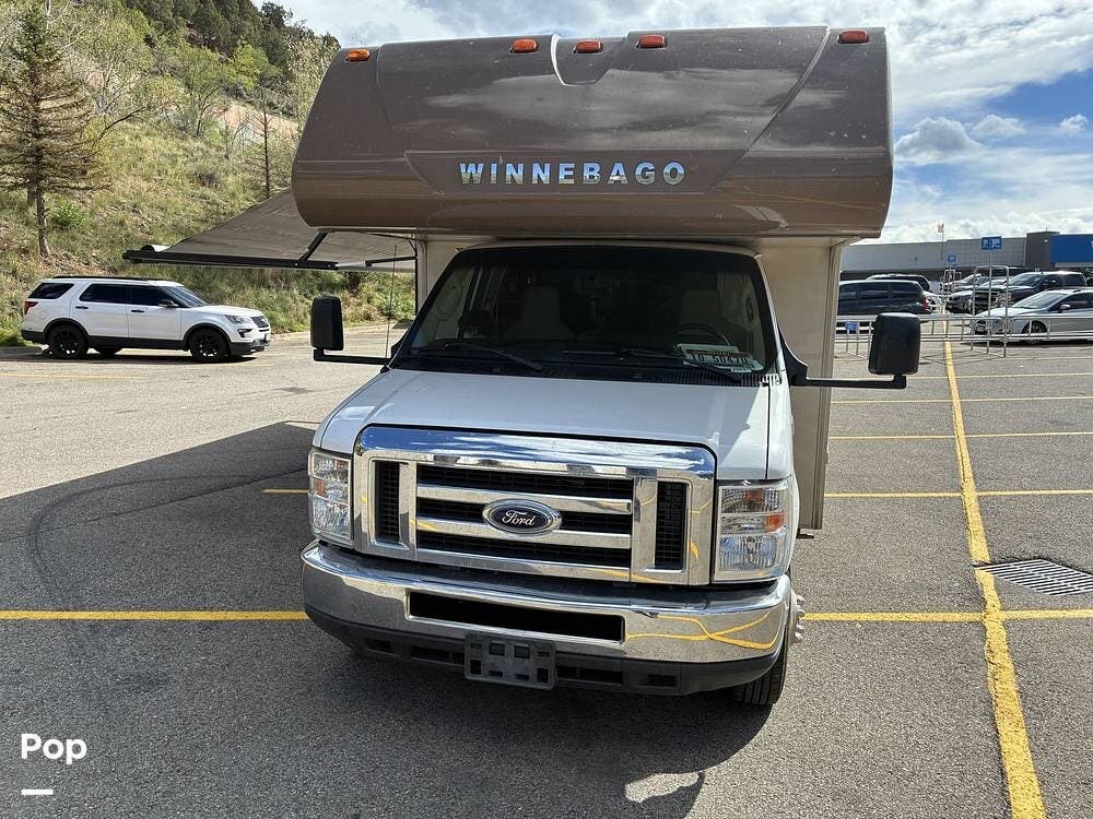 2018 Winnebago Minnie Winnie 31K - Used Class C For Sale by Pop RVs in Malad City, Idaho features Slideout