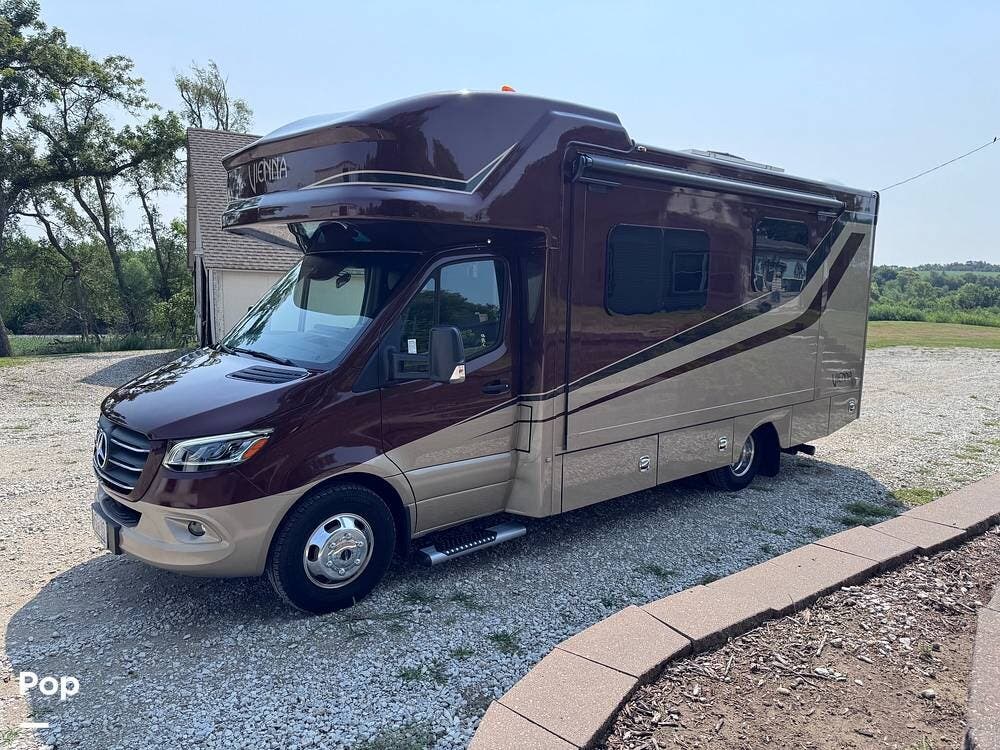Used 2022 Renegade RV Vienna 25VRMC available in Bennington, Nebraska