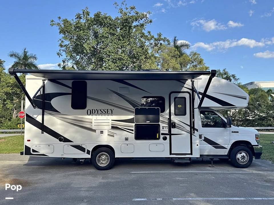 2023 Entegra Coach Odyssey 24B - Used Class C For Sale by Pop RVs in Davie, Florida features Slideout