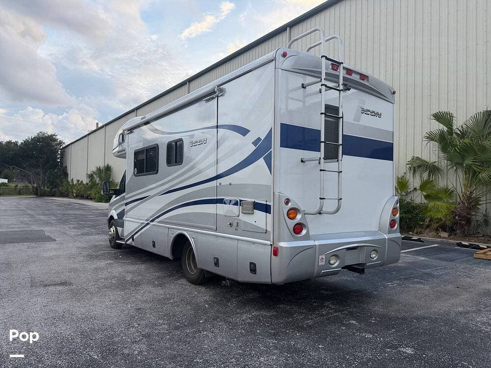 2009 Icon 24A by Fleetwood from Pop RVs in Holiday, Florida