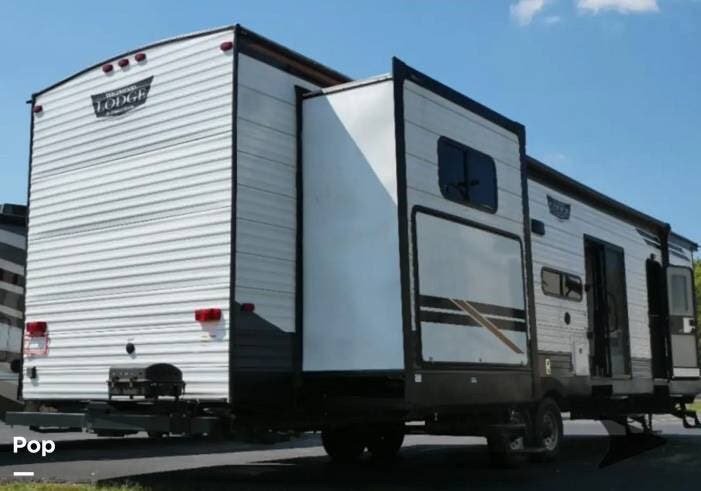 2022 Wildwood LODGE 42QBQ by Forest River from Pop RVs in Jonesboro, Indiana