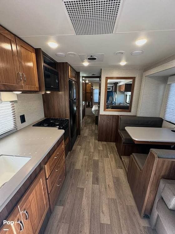 2020 Winnebago Intent 30R - Used Class A For Sale by Pop RVs in Rochester, Minnesota features Awning, Generator, Air Conditioning, Leveling Jacks, Slideout