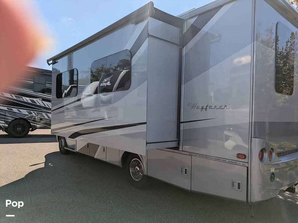 2020 Tiffin Wayfarer 25RW - Used Class C For Sale by Pop RVs in Sebring, Florida features Slideout