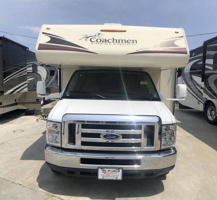 2016 Coachmen Freelander 29KS - Used Class C For Sale by Pop RVs in Elkton, Maryland features Awning, Slideout, Generator, Air Conditioning