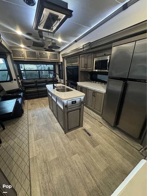 2022 Keystone Montana 3231CK - Used Fifth Wheel For Sale by Pop RVs in Sacramento, California features Awning, Leveling Jacks, Generator, Air Conditioning, Slideout