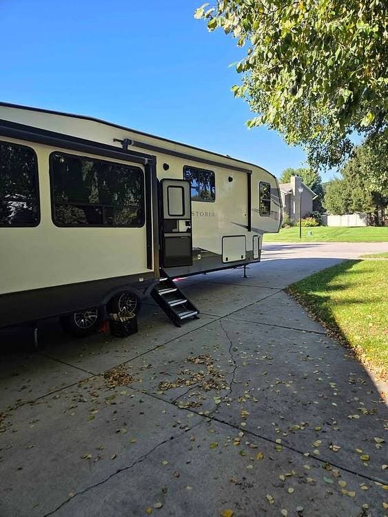 Used 2021 Dutchmen Astoria Platinum Series 3553MBP available in Saint Joseph, Michigan
