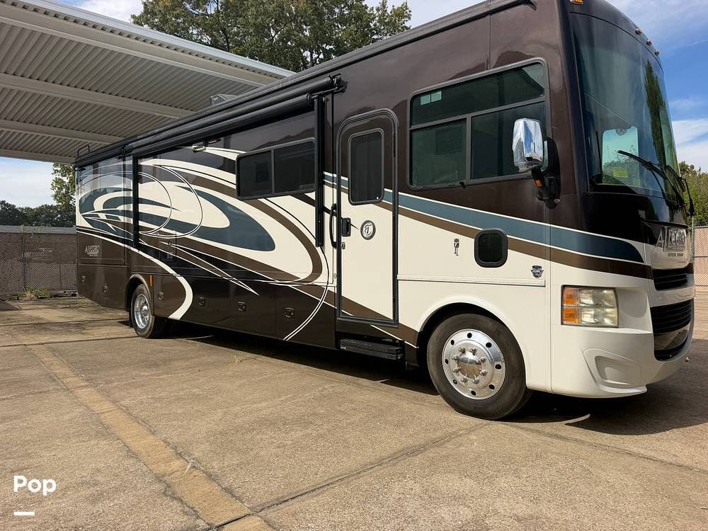 2017 Tiffin Allegro Open Road 34PA - Used Class A For Sale by Pop RVs in Memphis, Tennessee features Awning, Slideout, Leveling Jacks, Air Conditioning, Generator