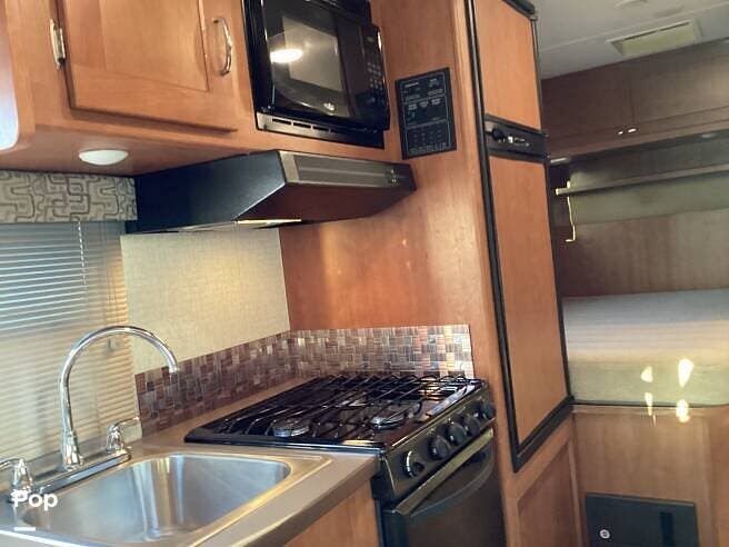 2018 Minnie Winnie 22R by Winnebago from Pop RVs in Fort Mohave, Arizona