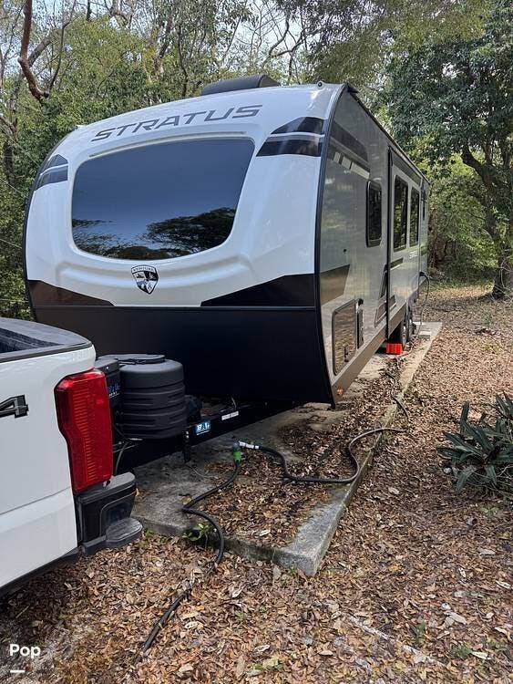 2025 Venture RV Stratus 261VRB - Used Travel Trailer For Sale by Pop RVs in Port Saint Lucie, Florida features Slideout