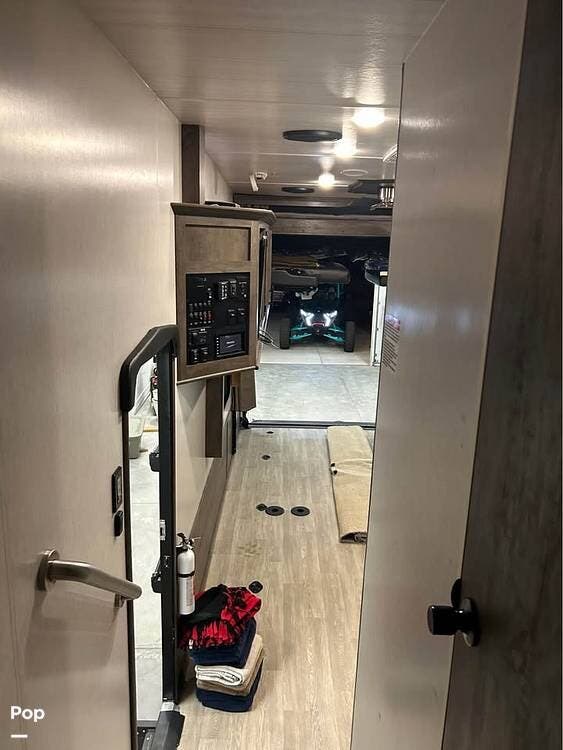 2022 Shockwave 28FWGDX by Forest River from Pop RVs in Bullhead City, Arizona