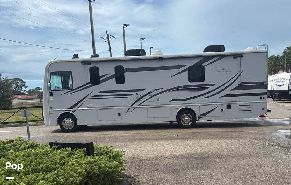2024 Admiral 32N by Holiday Rambler from Pop RVs in Sarasota, Florida